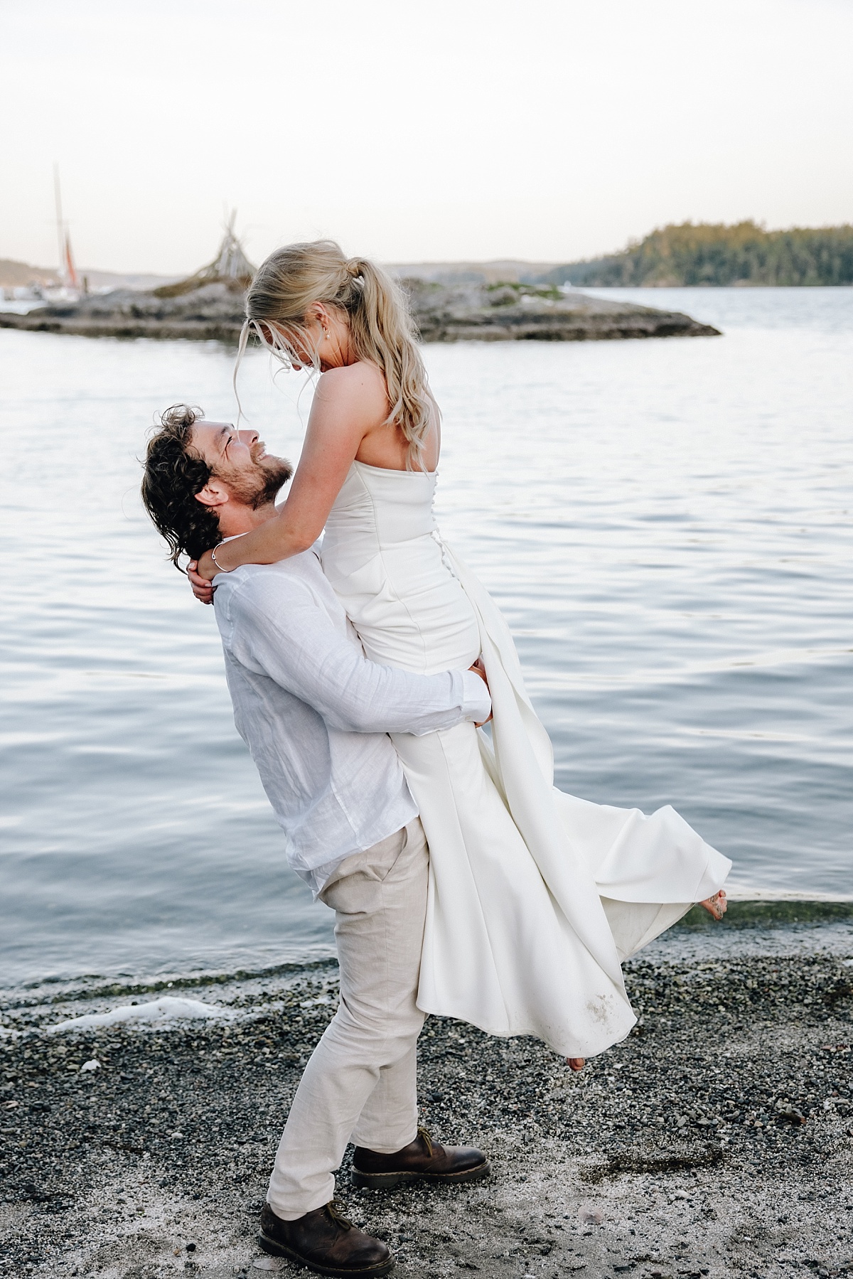 Romantic couple’s portraits at Pebble Cove on Orcas Island